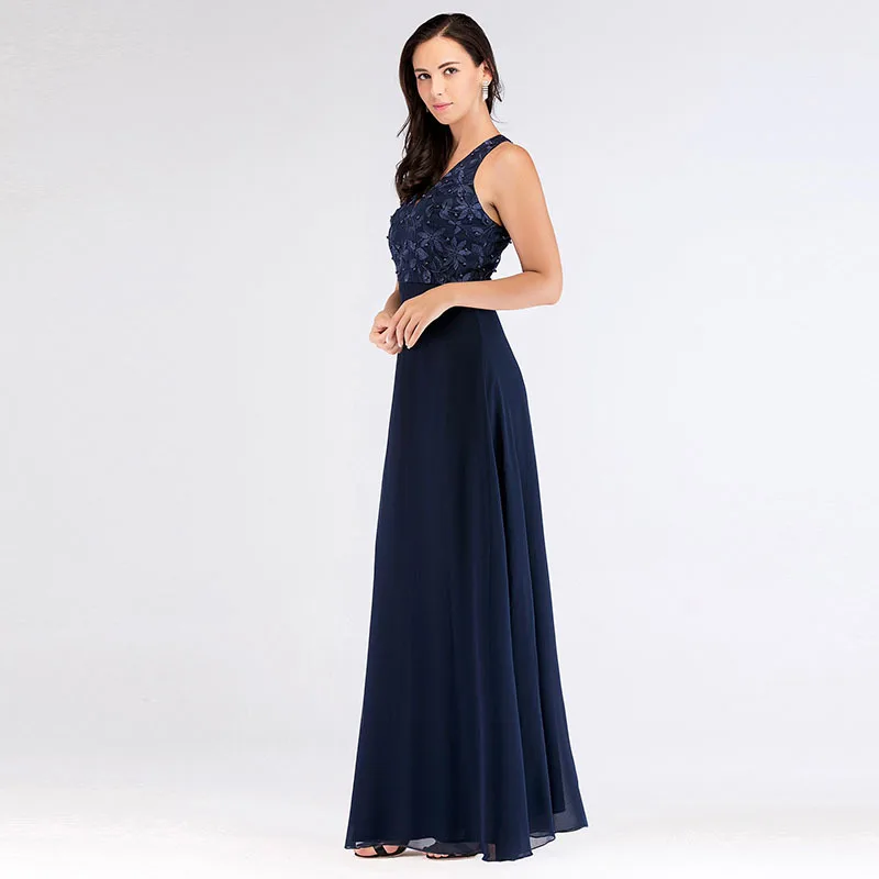 

2020 New Elegant Floral Embroidery Evening Dress Navy Blue V-neck Sleeveless Floor-length Tulle Halter Dress Zipper-up Dress