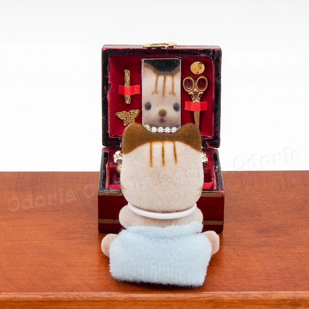 Odoria 1:12 миниатюрная шкатулка для украшений чехол для дисплея красный деревянный женский набор для макияжа кукольный домик аксессуары для мебели