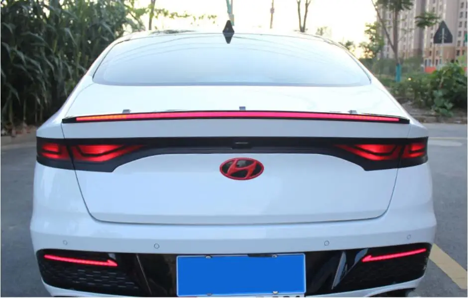 Год задний светильник для hyundai La Festa задний светильник автомобильные аксессуары светодиодный DRL Taillamp для hyundai La Festa противотуманный светильник