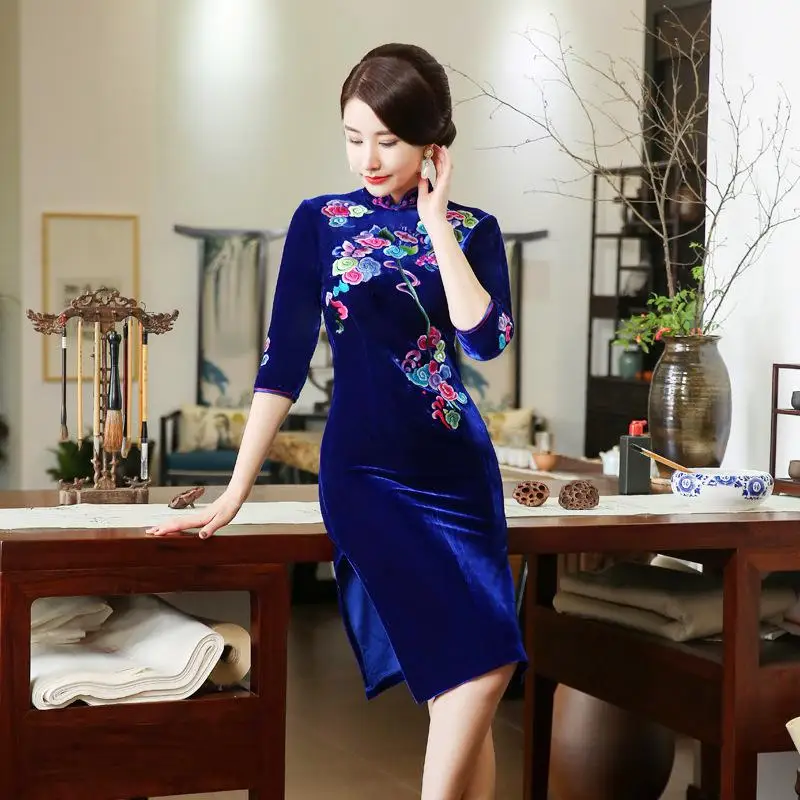 Рукав три четверти, Мини Cheongsam Китайский для женщин вышивка цветок сексуальный плотный Qipao традиционное вечернее платье Тонкий Vestidos - Цвет: Blue