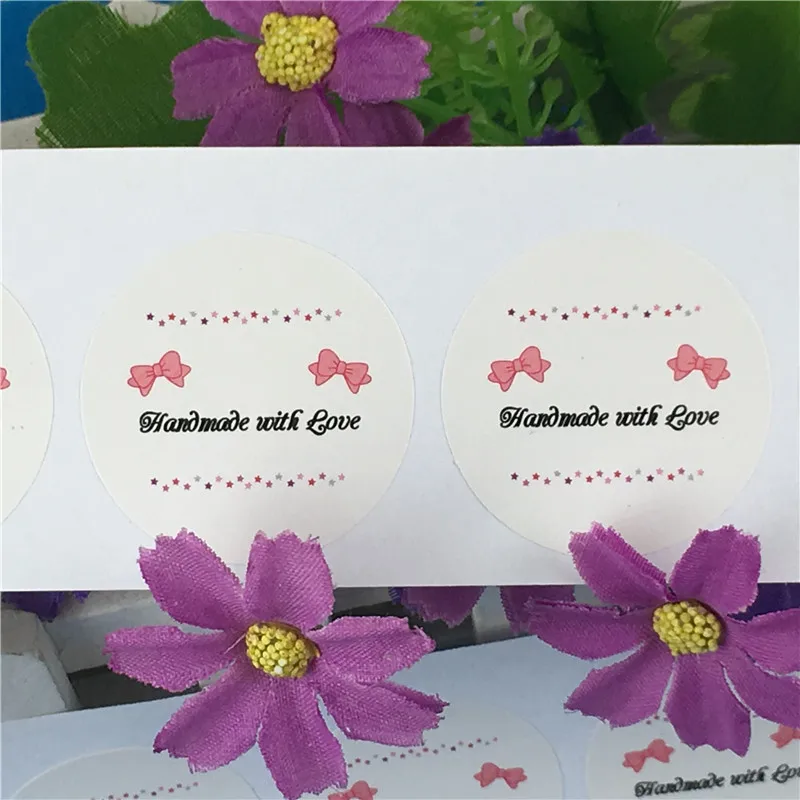 

300Pcs 3.5cm Handmade Paper Stickers Labels With Love Pink Bow-knot Heart For Decoration Festivals Friendship Engagement Parties