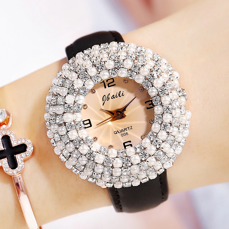 

Elegant Rhinestone Women Watch Circle Crystal Diamond Dial Bracelet Leather Band Unique Dress Ladies Quartz Clock reloj de mujer