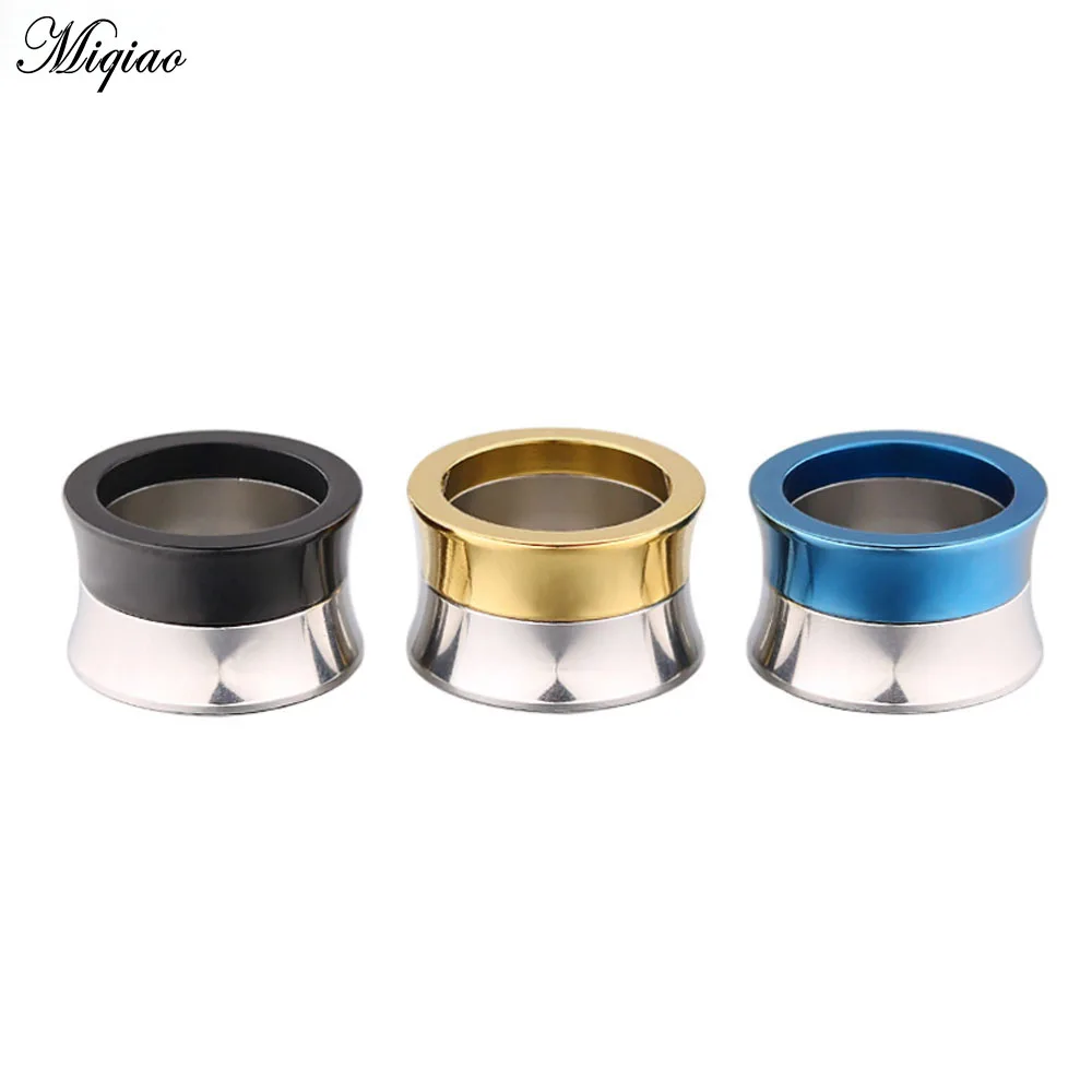 

Miqiao 2pcs Human Body Puncture Hypoallergenic Jewelry Korean Stainless Steel Two-color Splicing Wheel Ear Expansion