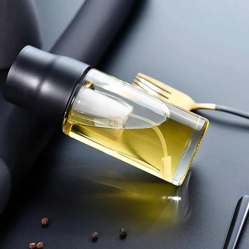 YOMDID Quantitative Spray Oil Bottle Leakproof Seal Olive Oil Sprayer Soy Sauce Vinegar Seasoning Cruet aceitera spray BBQ Tool
