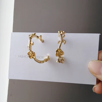 

Bohemia Temperament contracted C shape metal geometry Stud Earrings girl gifts vintage minimalist style rose Earrings For Women