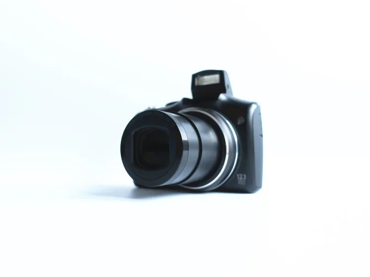 Б/у цифровая камера Canon PowerShot SX130IS 12,1 МП с 12x широкоугольным оптическим стабилизированным зумом с 3,0 дюймовым lcd