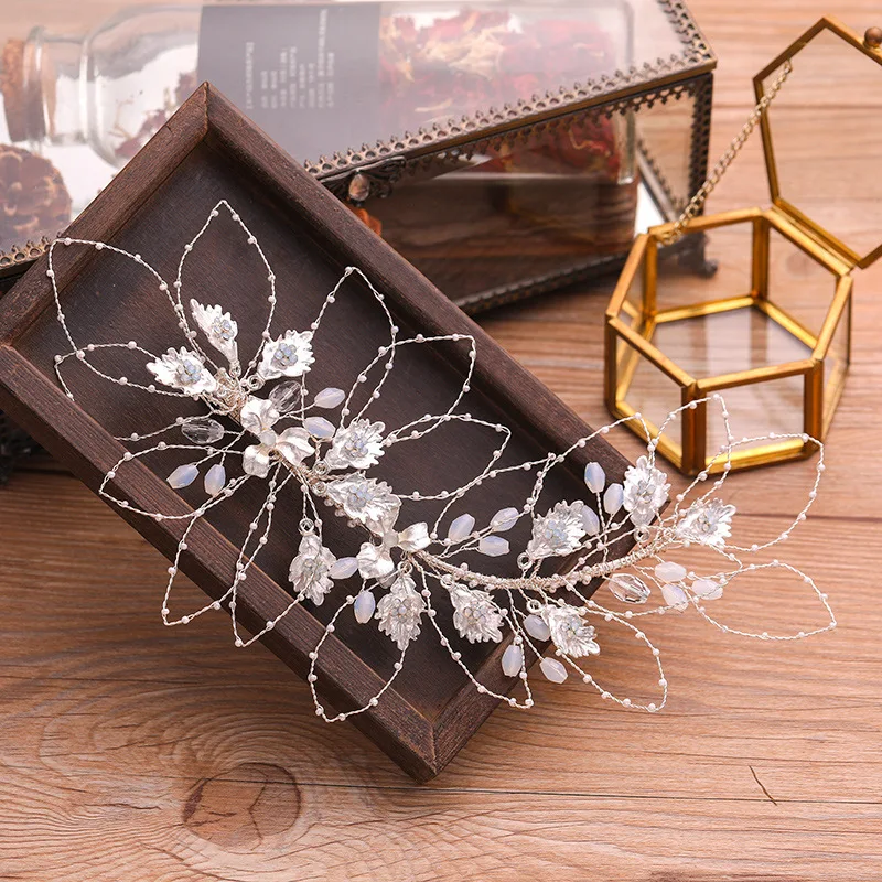 

Luxury Crystal Beads Leaves Floral Bridal Headband Tiara Hair Accessories Handmade Rhinestone Leaf Headdress Baroque Crown Wedding Hairband Women Headpiece