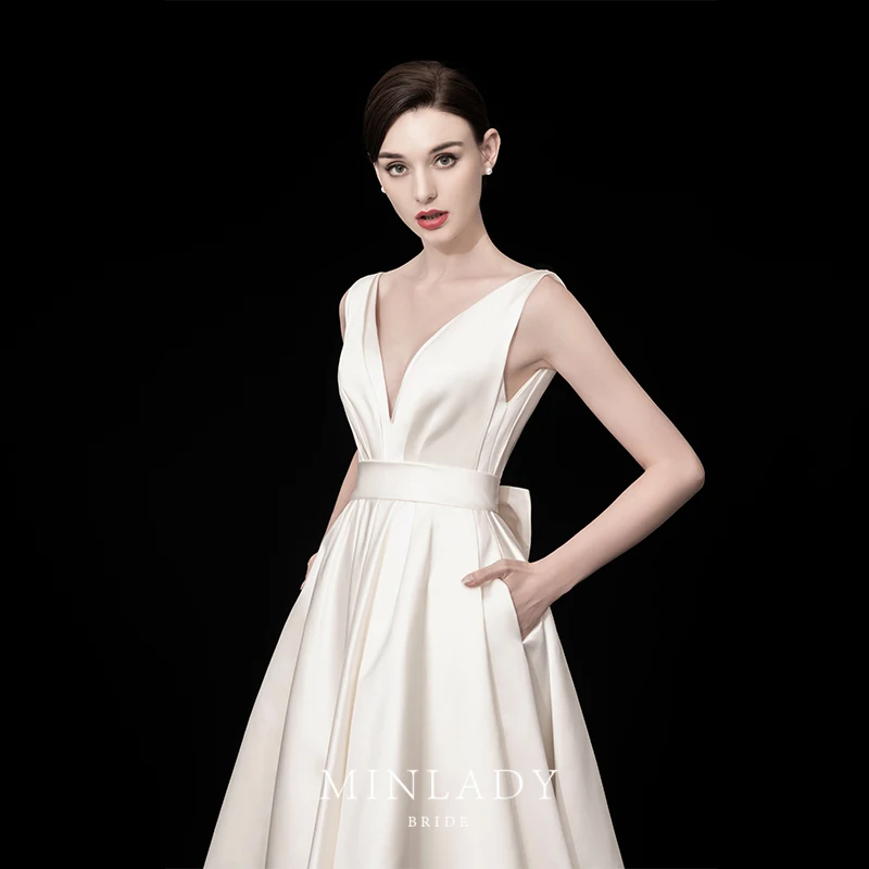 Milky white BGW атласный, высокий, низкий молочно-белый Свадебные платья без рукавов с бантом без спинки сексуальный V шеи Vestidos De Novia Con Encaje - Цвет: Milky white