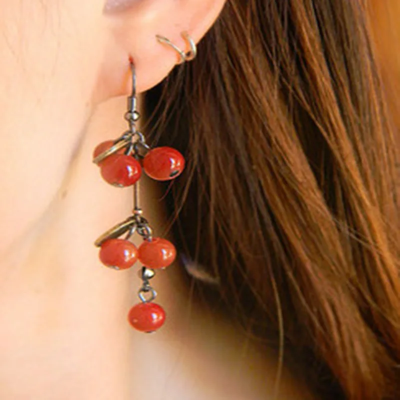 

Aretes New Korean Version 2019 Hot Fresh Fashion Wild Beauty Temperament Cute Sweet Cherry Earrings Ladies Factory Wholesale