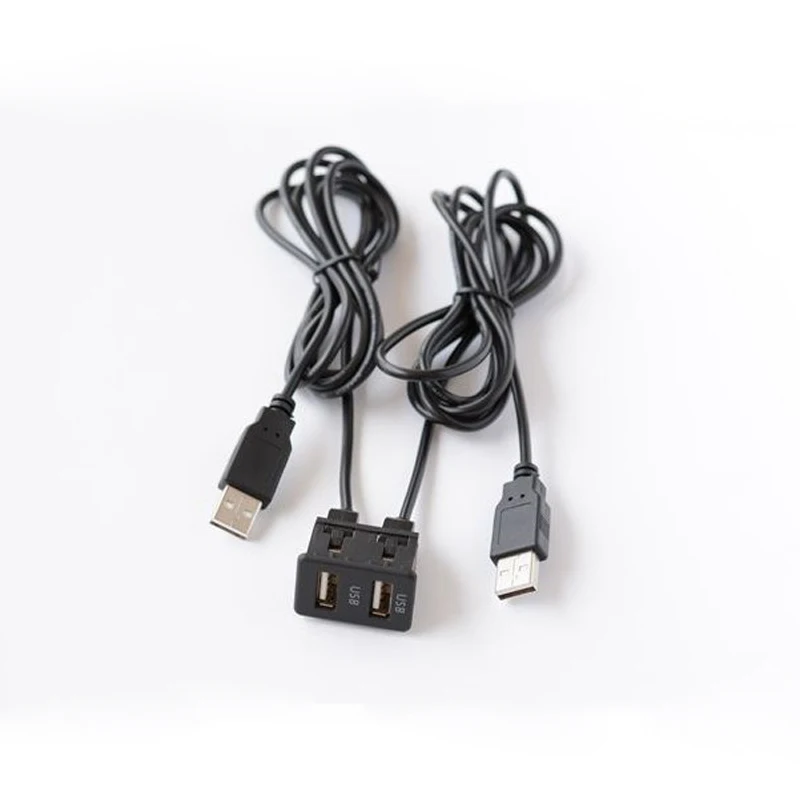 Автомобильный адаптер с двумя USB-портами и USB-удлинителем 150 см для смартфонов Toyota