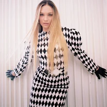 Robe Midi moulante à carreaux de diamant, manches longues bouffantes, noir, blanc, losange, épaules nues, nouvelle collection automne hiver 2021 
