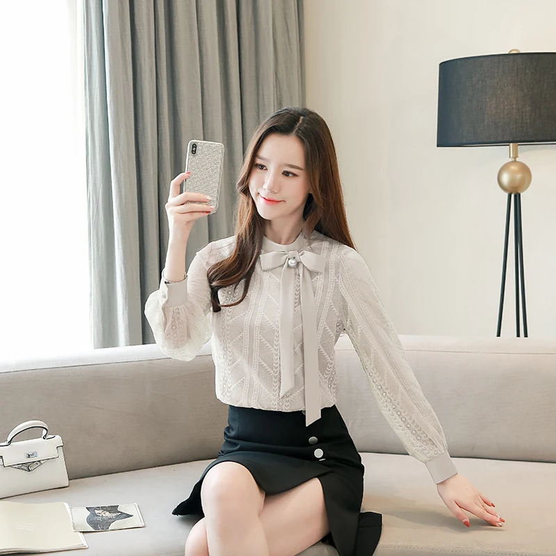 Новые осенние кружевные шифоновые тонкие женские рубашки Blusas Mujer De Moda, однотонные милые женские блузки с длинным рукавом и бантом размера плюс 6646 50