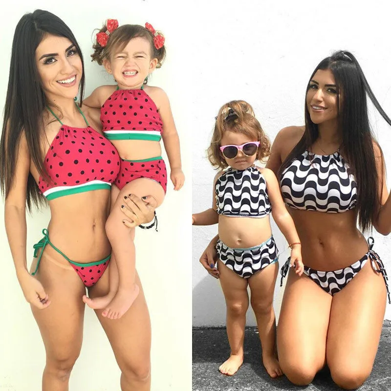 

2020 Summer Family Match Swimsuit Hot Mother and Daughter Bow Striped Bikini Set Toddler Kids Swimming Swimwear Low Waist Biquni