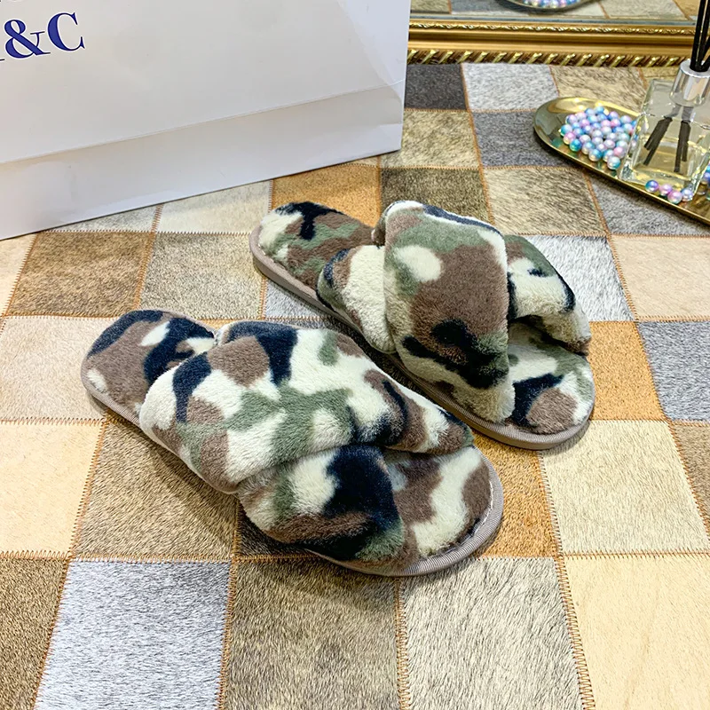 

2020 Amazon Hot Selling Cross Plush Slipper Female Camouflage Decorative Pattern Home Slipper Women's Slippers