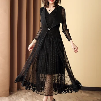 

Plus Size Dress Spring Women New Big Stretch Miyake Pleats V Neck Solid color Elegant Faux Two Piece Long Dress For Women45-70kg