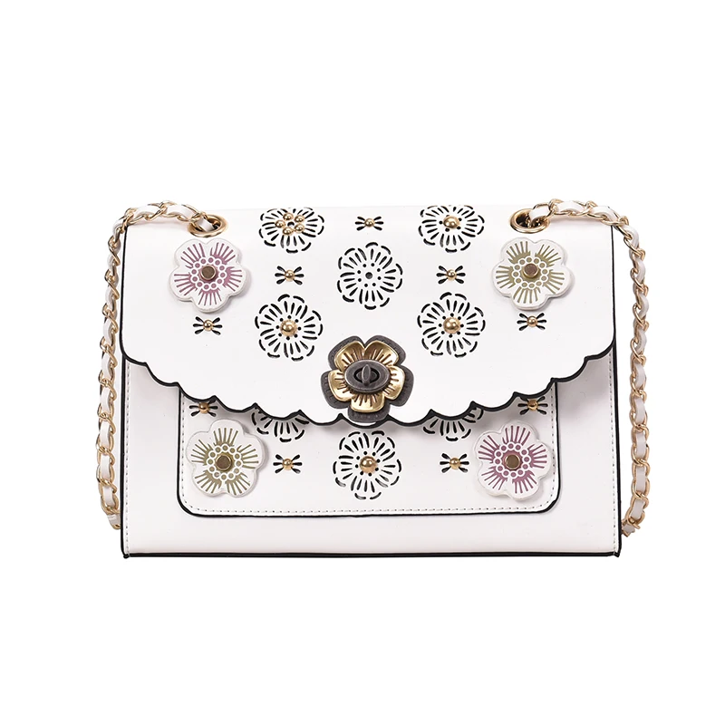 

Camellia hollow rivet flower small square bag 2019 new wild single shoulder slung chain bag female net red with the same paragra