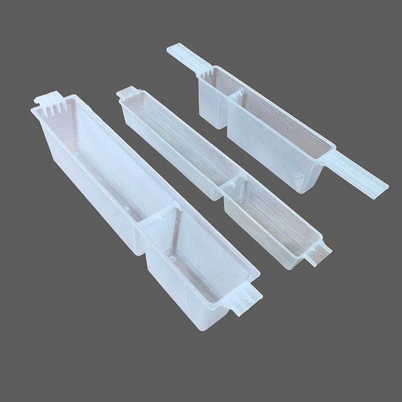 10 Pcs White Transparent Bee Feed Feeder 1.5KG 2L 1L Feed Trough Feeding Sugar Box Durable Sanitary Unbreakable Beekeeping Tools