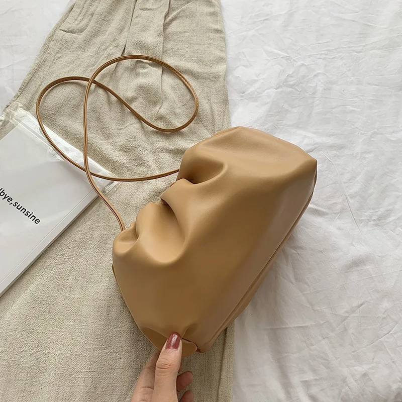 

2019 Brand Luxury Designer Cloud Shape Women Clutch Bags High Quality Dumpling Shoulder Messenger Bag Small Cute Lady Crossbody