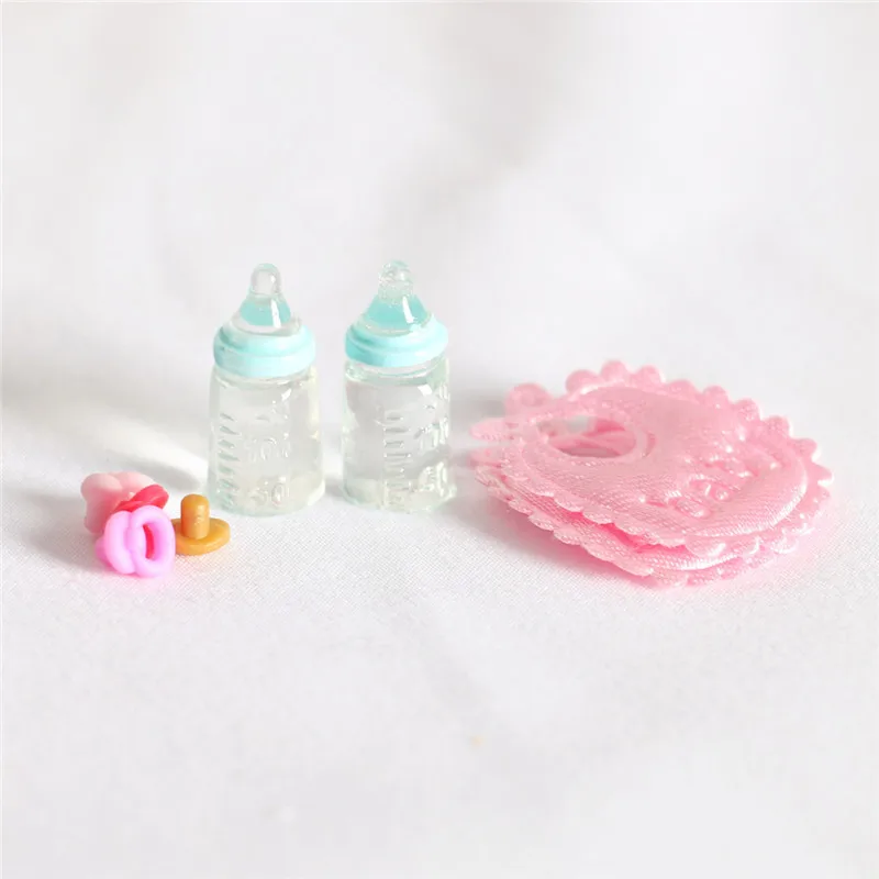 3Pcs/pack Dollhouse Miniature Scene Simulation Baby Products Saliva Bib Baby Bottle Mini Accessories Dolls Accessories newborn bib infant burp cloths baby feeding drool bandana bear bib baby accessories carrier shoulder strap saliva towel 3pcs set