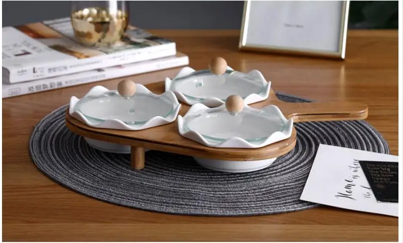 Новая белая керамическая тарелка, бамбуковый деревянный поднос, скандинавский ветер, стеклянная крышка, тарелка для фруктов, тарелка для послеобеденного чая, десертная тарелка, коробка для конфет