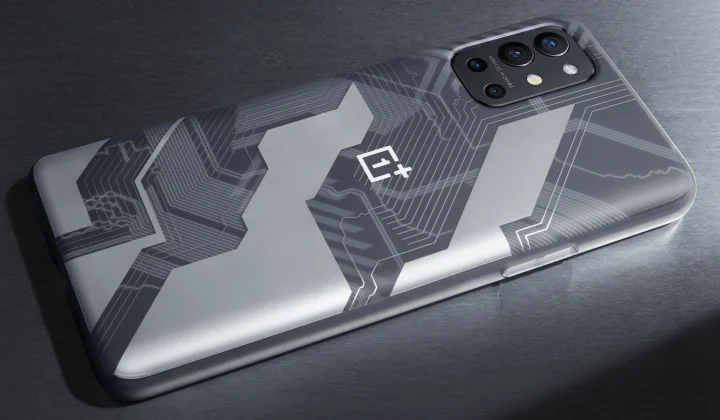 OnePlus 9R Quantum Bumper Case Circuit Board description image 2