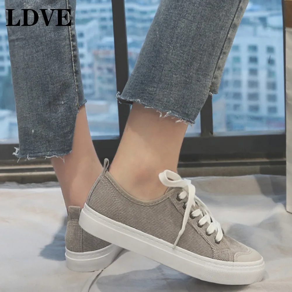 

2019 Spring Women's Vulcanize Shoes Fashion Wild light Canvas flat Shoes Ladies Casual Low Lace-up Fashion Sneakers
