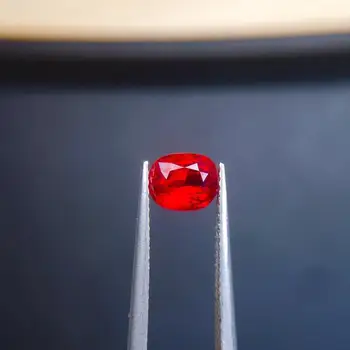 

A121 Red Ruby 1.0ct Natural No indication of Heat Unheat Ruby Loose Gemstones Loose Stones for Jewelry Bracelets Making