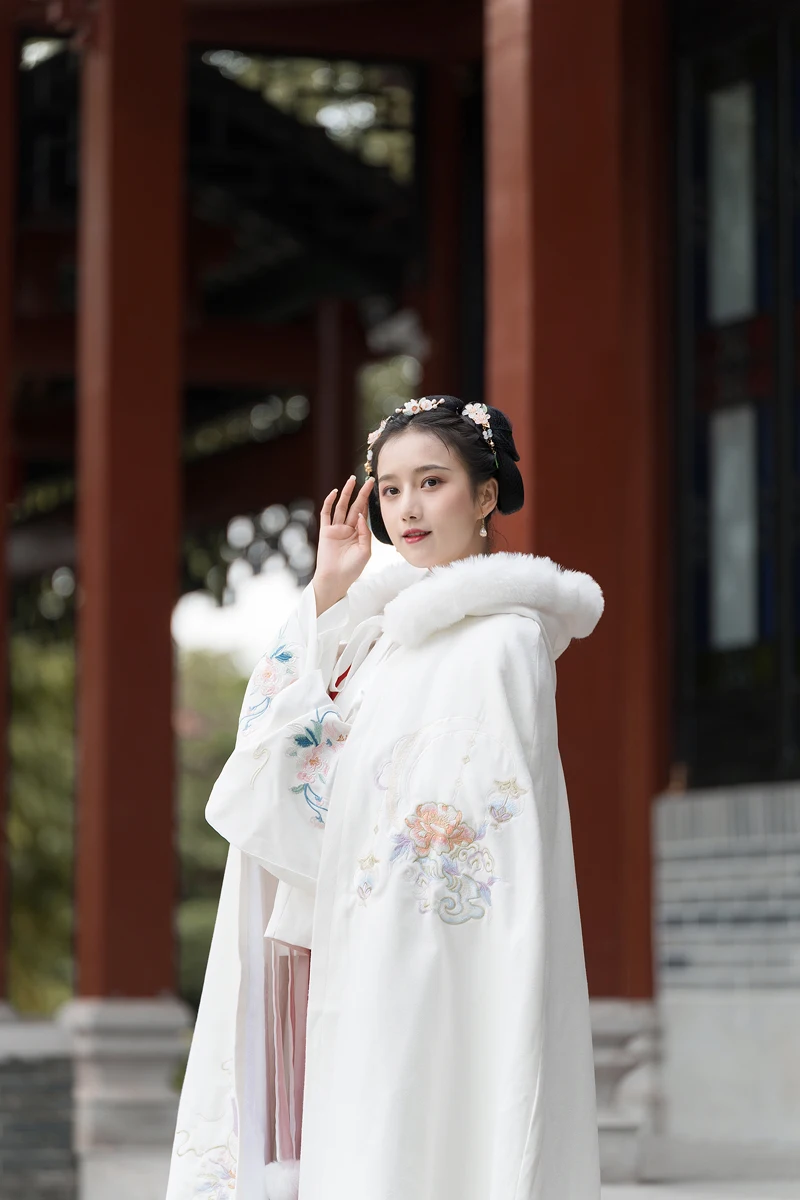 Вельветовая плотная накидка меховой воротник с капюшоном теплая национальная