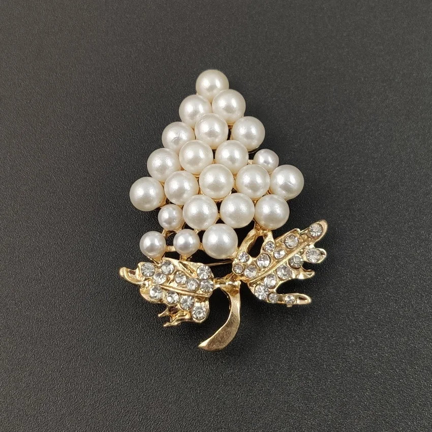 11869417715_2144496083