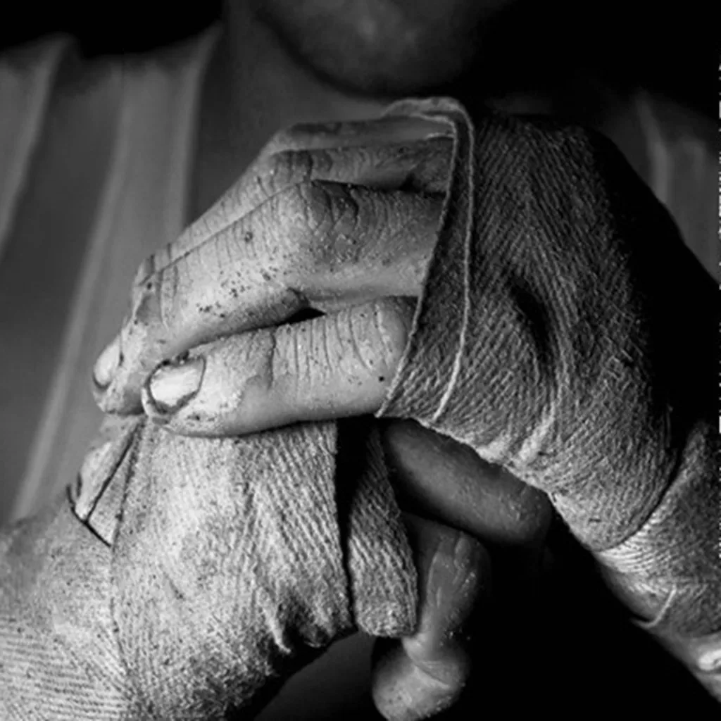 2.5M Hand Wraps Boxing Wrist Bandages Strap Pad Glove Protection Stretch Fist Bar Grip Barbell Straps Wraps Hand Protection 7.26