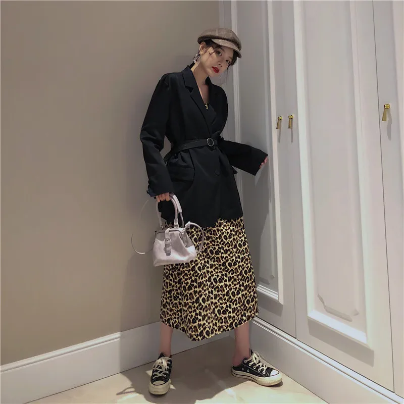 Цена за сетку для фотосессии~ Южная Корея, Ранняя осень, костюм средней длины с поясом+ универсальное платье на бретелях с леопардовым узором