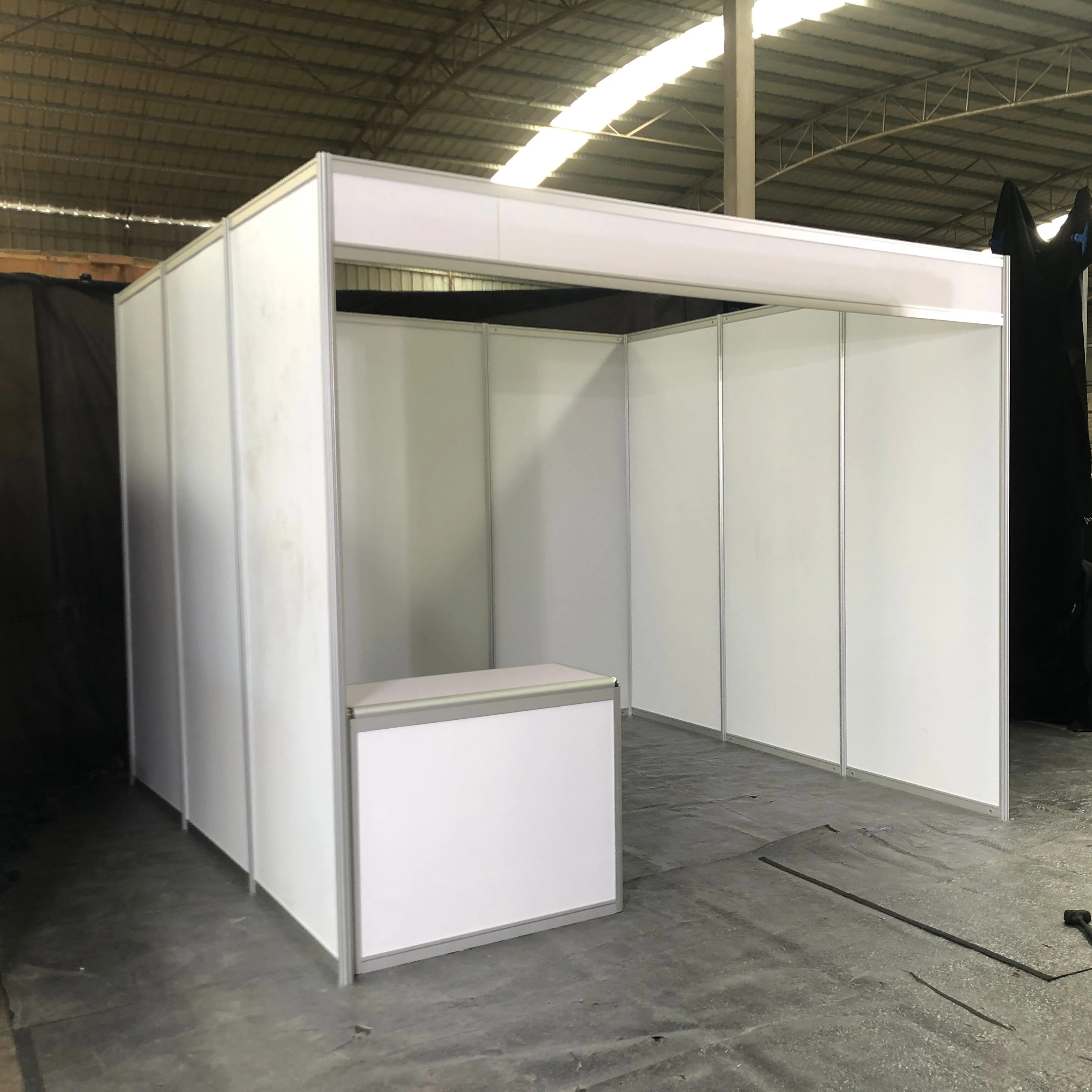 Aluminum Portable Modular Shell Scheme Exhibition Booth 3x3 Instock