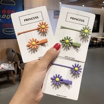 

1set=2pcs Women Girls Simple Forest Flower Hairpin Super Fairy Girl Side Clip Wild Daisy Bangs Clip Hairpin Headdress