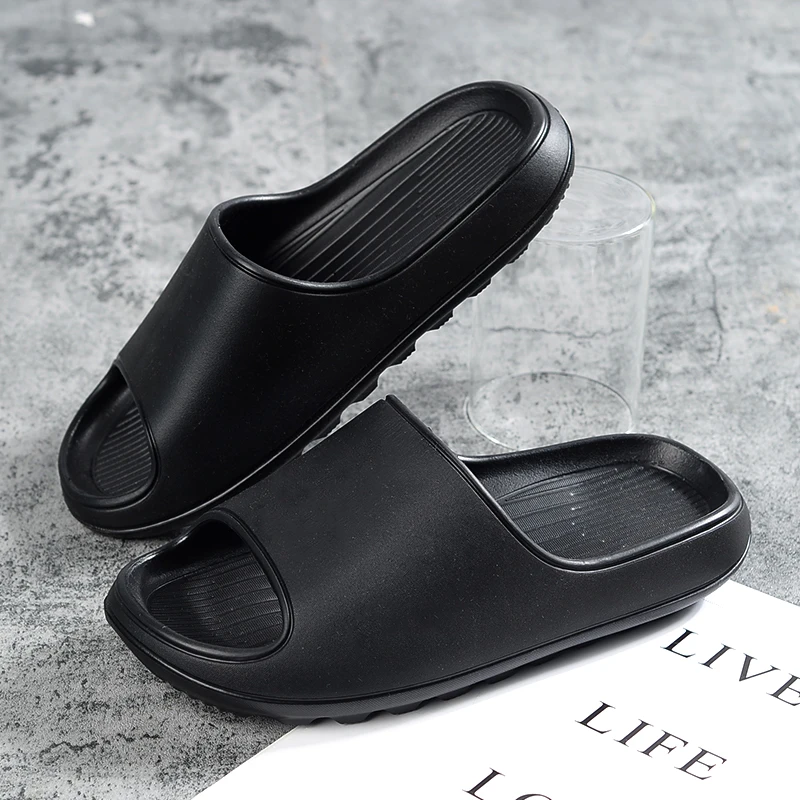 

New Summer Home Men Slippers Beach Shoes Thick Sole Non-slip Bathroom Comfortable Slides Flip Flops Couples Platform Slippers