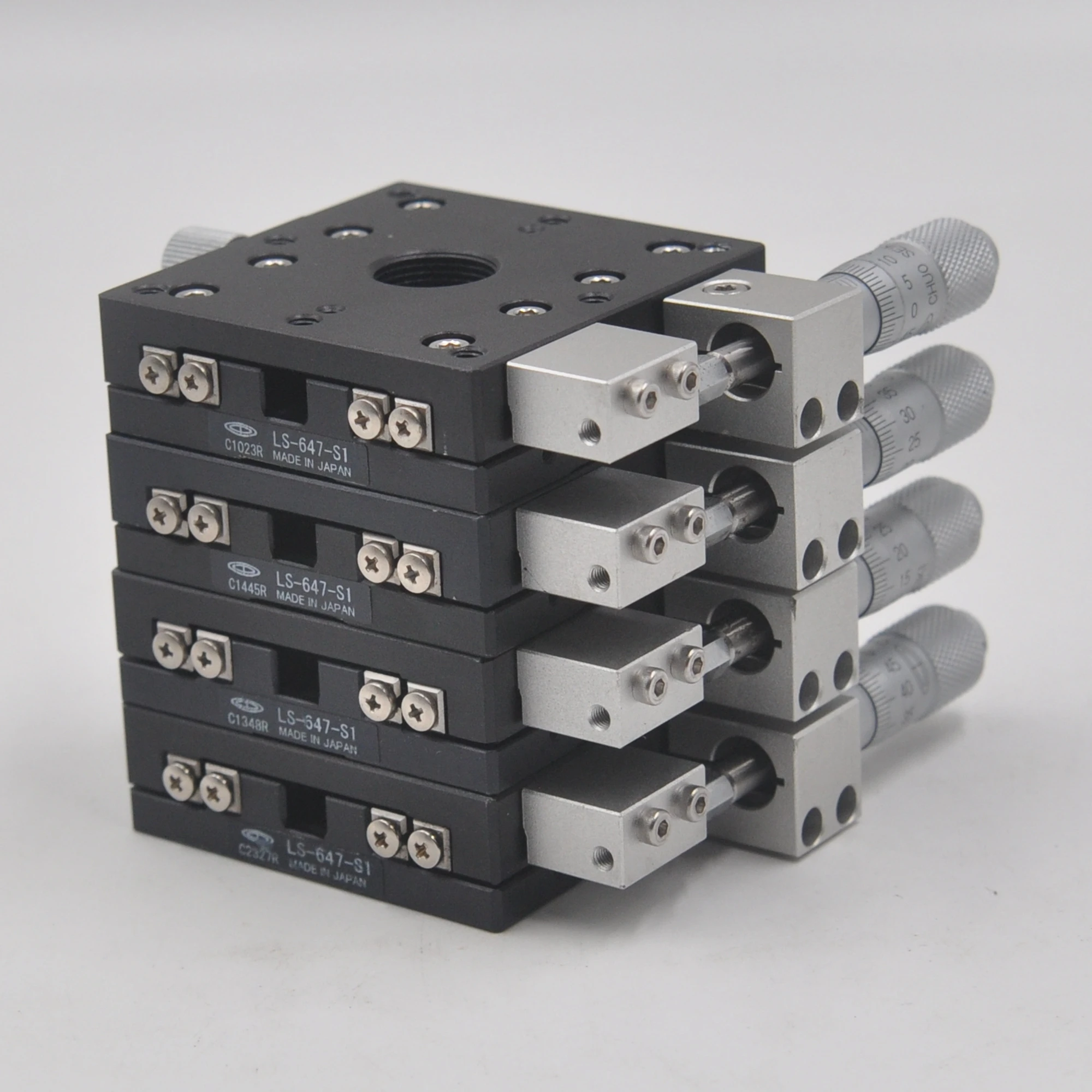 

X Y axis displacement platform CHUO LS-647-S1 manual optical fine-tuning slide table 60 * 60mm aluminum alloy