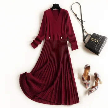 

European 2019 Winter Fashion Plus Size Button Decoration Bottoming V-neck Pleated Shining Wool Blended Knitting Dress Women