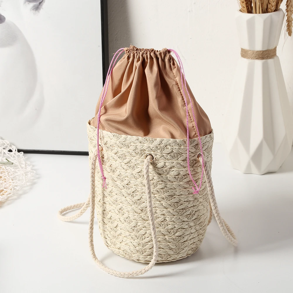 Fashion Straw Bucket Bag for Summer 2021