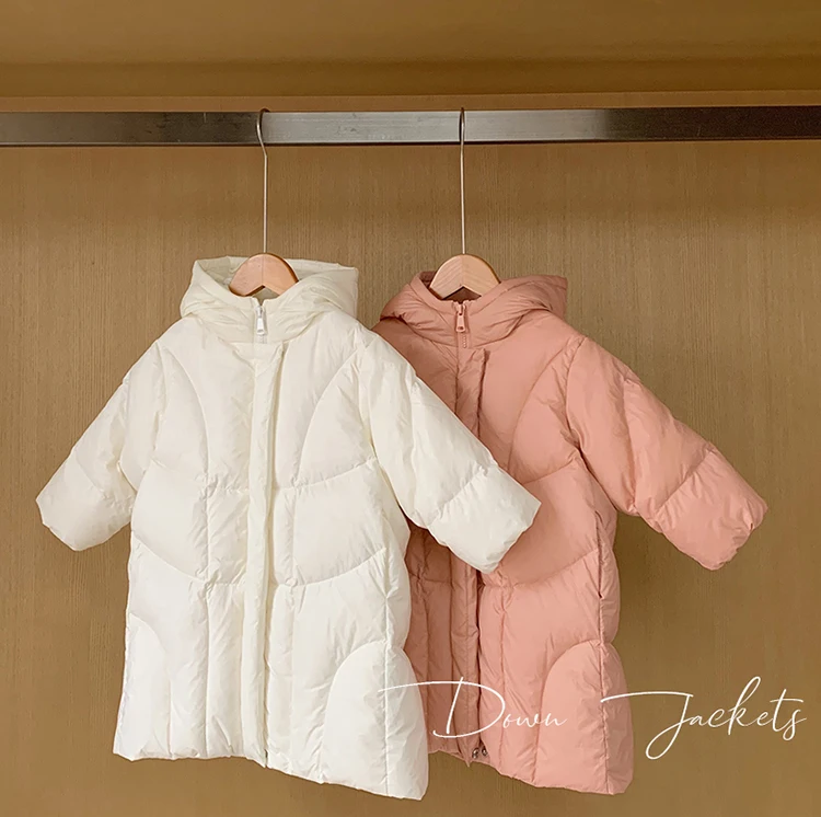 Детское пуховое пальто для девочек с длинным капюшоном; Новинка г.; зимняя Свободная верхняя одежда на белом утином пуху; Модное детское пальто