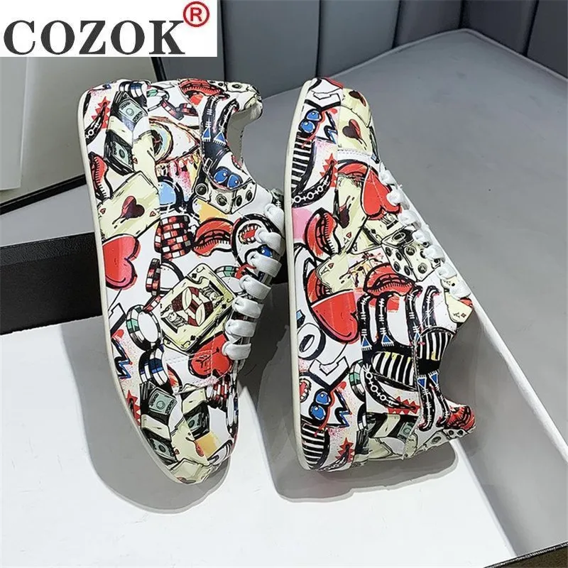 2021 Spring Autumn New Womens Chunky Sneakers Fashion Soft Platform Graffiti Casual Shoes Classic Girls Streetwear Trainers