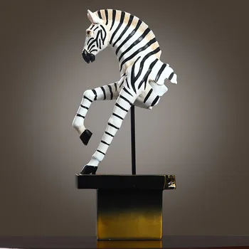 

[TML] Nordic Pastoral Modern Creative Zebra Sculpture Ornaments Home Decoration Living Room Wine TV Cabinet Furnishings Crafts