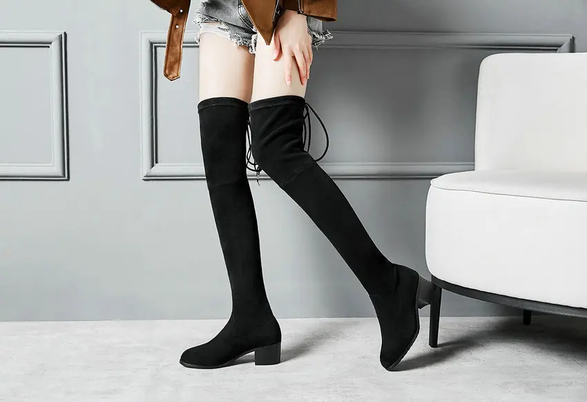 QUTAA/ г. Женские Сапоги выше колена зимняя женская обувь из флока на квадратном каблуке теплые высокие сапоги на меху со шнуровкой размеры 34-43