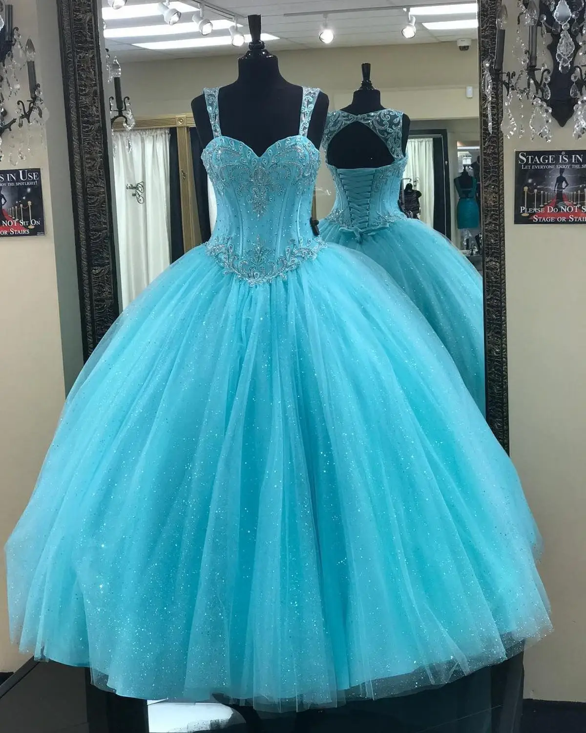 Elegant Ball Gown Tulle Quinceanera Dresses for Girls Sweetheart Neck Crystal Beaded Floor Length Sleeveless Formal Gowns - Color: Turquoise