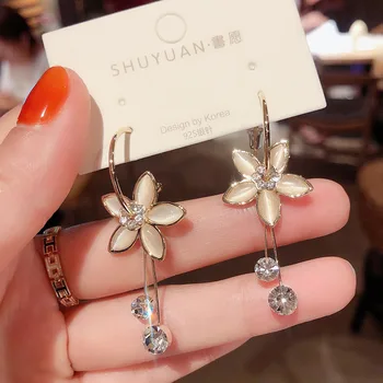 

South Korea Dongdaemun Cool Simple Cat's Eye Five Petal Flower Earrings Ear Ring Immortal Tassels Versatile Silver Needle Ear St
