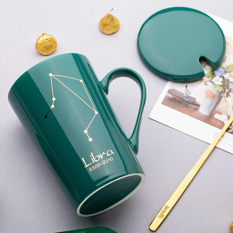 Темно-зеленая созвездие керамическая кружка