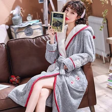 Распродажа, коралловый бархат, толстый теплый зимний банный халат, женская красивая кошачья лапа с капюшоном, банный халат, женский домашний теплый халат, платье