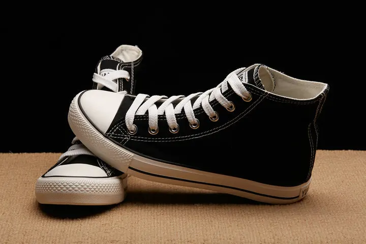 Новое поступление, летняя модная мужская обувь на плоской подошве повседневная обувь черного, белого и красного цвета Мужская парусиновая обувь с высоким берцем на шнуровке