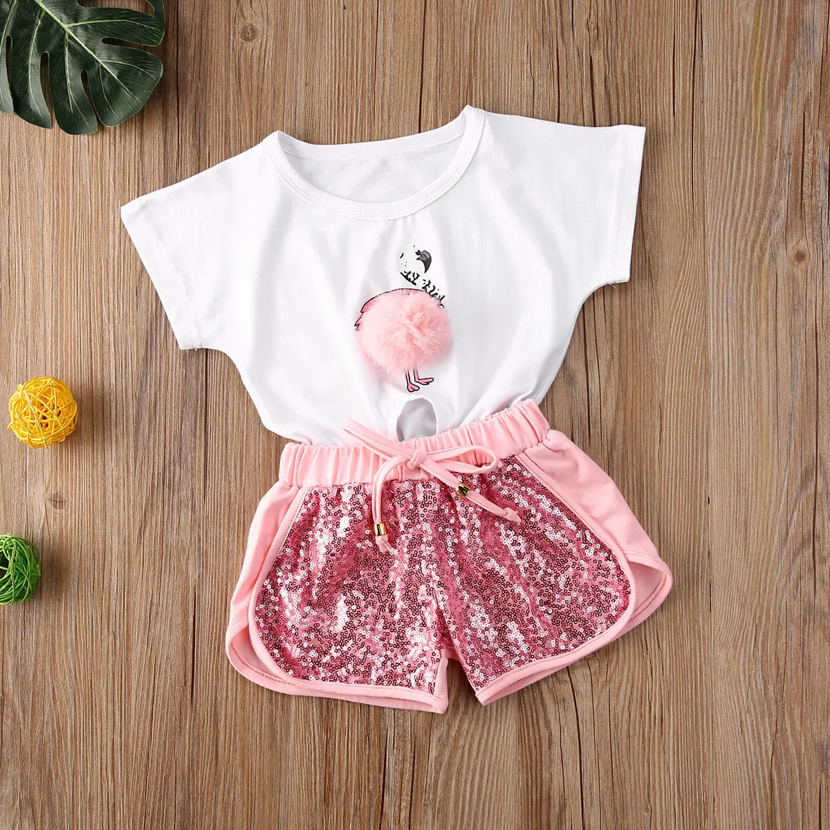 

2020 Summer Casual Girls Sequin Outfits Suit Flamingo Pattern Plush Ball Short Sleeve Top T Shirt and Shorts 2PCS Outfits