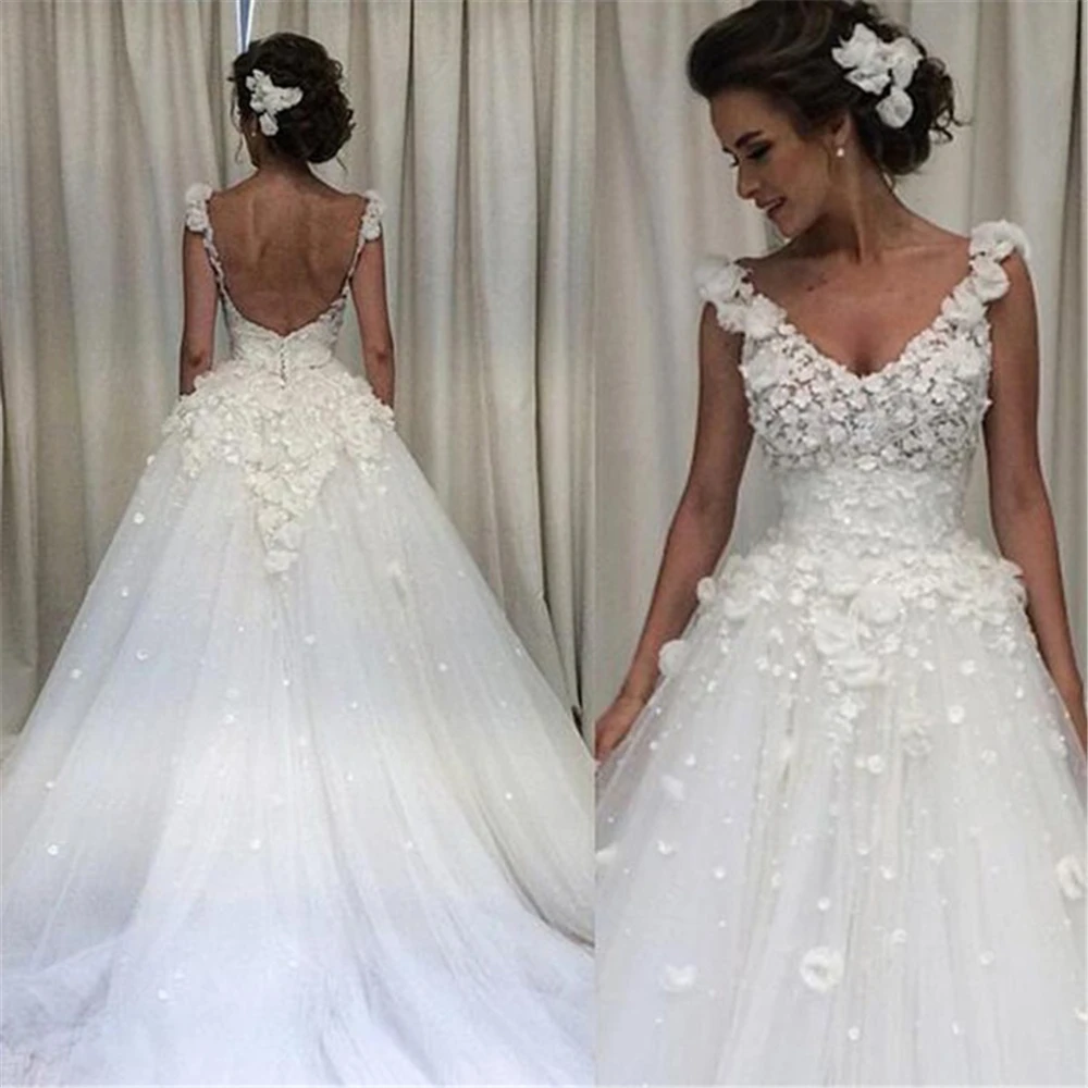 

Luxury Spaghetti Straps White Ball Gown Perfect Handworks Wedding Dresses With Flowers Custom-made Vestido de Bridal Gowns