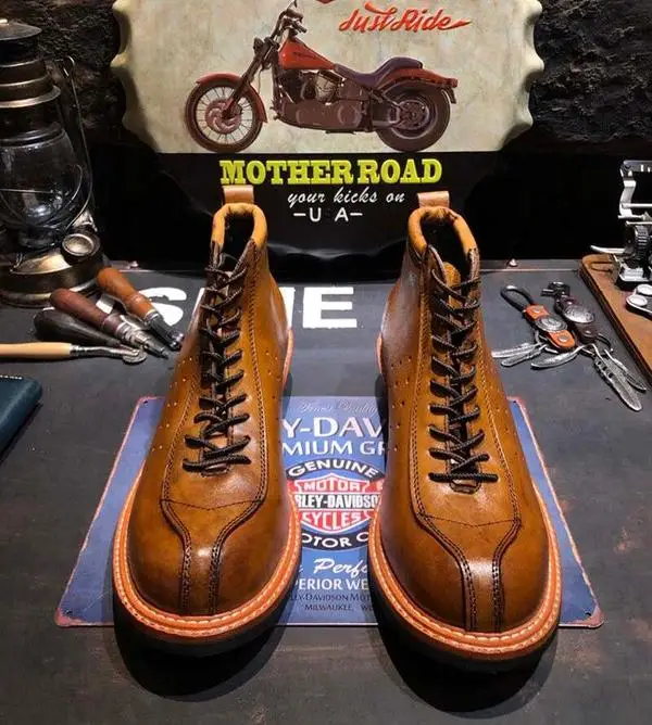 

Men's Shoes New for 2020 High Quality Men Pu Leather Safety Fashion Boot Male Vinage Classic Martin Boots Soulier Homme 4M679