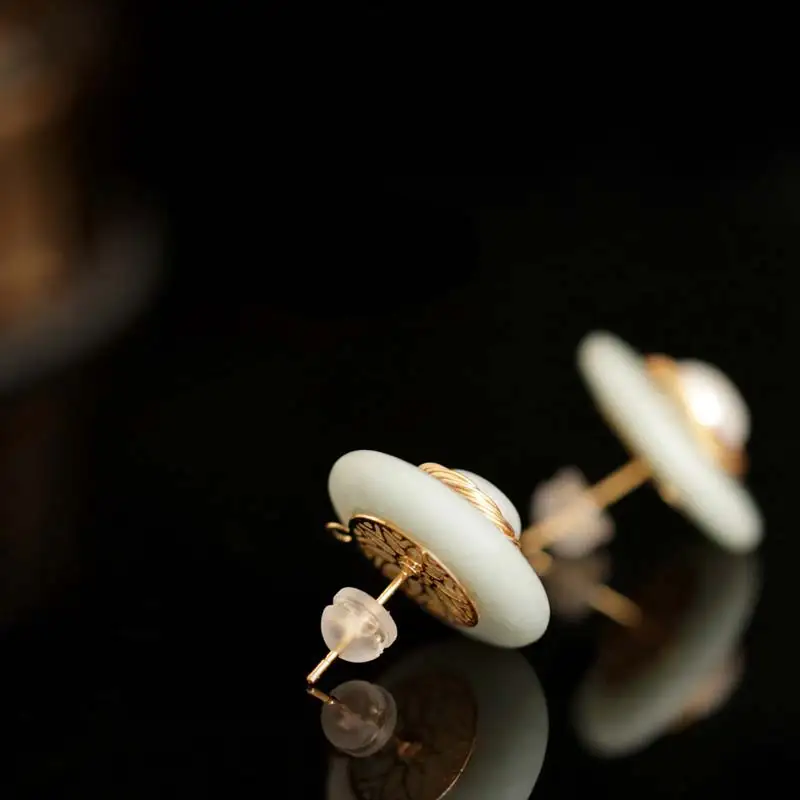 

DAIMI 2019 Handmade Pearl Stud Earrings Simple Female Wild Freshwater Pearl Natural Stone For Women